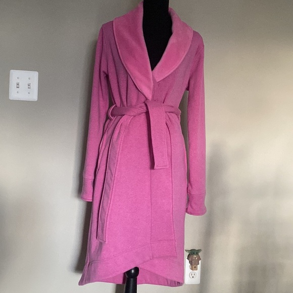 Beautiful Pink Small Ugg Super Soft Duffield Robe With Pockets - Picture 7 of 10